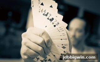 jdb电子超级大奖：麻将胡牌时刻的出牌心理与致胜策略