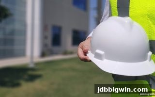 足球直播平台安全评估：借助jdb电子超级大奖守护你的娱乐体验